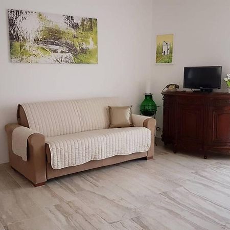 Casa Iacovelli Bed & Breakfast Casalvecchio di Puglia Bagian luar foto